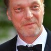 Martin Brambach as Redakteur Henze