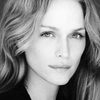 Cassandra Bell as Jen