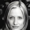 Olivia Hill as Lindsay