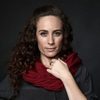Katerina D'Onofrio as Inés