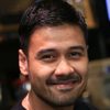 Chicco Jerikho as Guru Isa