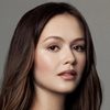 Olivia Sanabia as Claire Ross