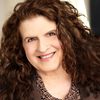 Linda Carola as Singing Woman