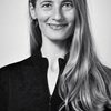 Ida Cæcilie Rasmussen as Mor Anna