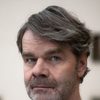 Peer-Uwe Teska as Kellner im Ausflugslokal