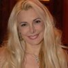 Alessandra Canale as Susan