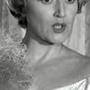 Lia Zoppelli as Giulia, sorella del Comm. Pasquetti