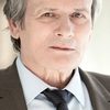 Jean-François Garreaud as Vernon Calbert