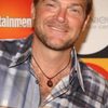 Les Stroud as Himself