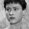Gillian Owen as Maggie