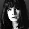 Leonora Fani as Jenny