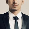 Iskak Khivano as Lono