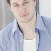 Johnny Hopkins as Lil's boyfriend