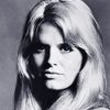 Carol White as Raisl