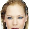 Caitlin Mehner as Yolanda (Matthew's girlfriend)