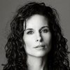 Holly Elissa as Agent Frankie Miller