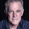 Bruce McKinnon as Larry Simpkins