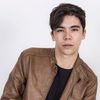Victor Hugo Villanueva as Hugo