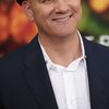 Mike O'Malley as Pete