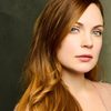 Airen DeLaMater as Anna