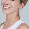 Amy Aleha as Anna