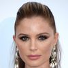 Georgina Chapman as Anne