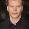 Bernard Bygott as Bodyguard 1