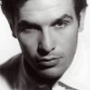 Francisco Rabal as Major Warren Holmes