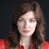 Dana Fradkin as Lisa