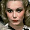 Cathy Moriarty as Stephanie Dobson