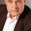 Cezary Zak as deputy prime minister Sekuła