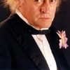 Víctor Israel as Luggage Worker