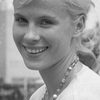 Bibi Andersson as Britt-Marie