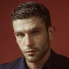 Arnaud Valois as Theo