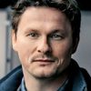 Shenja Lacher as Gauleiter Fritz Bracht (voice)