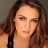 Hannah Levien as Beatrice