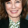 Anne Archer as Vonda Volkom