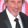 Jeff Maxwell as Flashing Prisoner