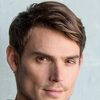 Mark Grossman as Troy