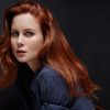 Leanne Lapp as Robyn