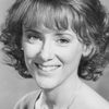 Mary Beth Hurt as Ellie Seldes