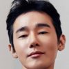 Heo Ji-woong as Detective #1 (voice)