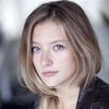 Astrid Roos as Caroline Martin