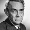 John McIntire as Maj. Belding Davis