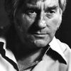 Douglas Blackwell as Detective Sergeant Grayson