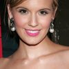 Maggie Grace as Elizabeth Williams