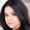 Gabriela Flores as Andrea