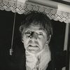 Ian Wilson as Man Waiting for Telephone Booth (uncredited)