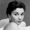 Jean Simmons as Ophelia