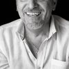 Enrique Villén as El Inadaptado Social
